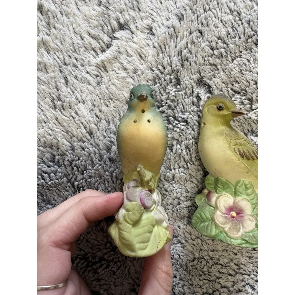 Vintage 1970s Set Blue And Yellow Bird Salt Pepper Shaker Set Ceramic